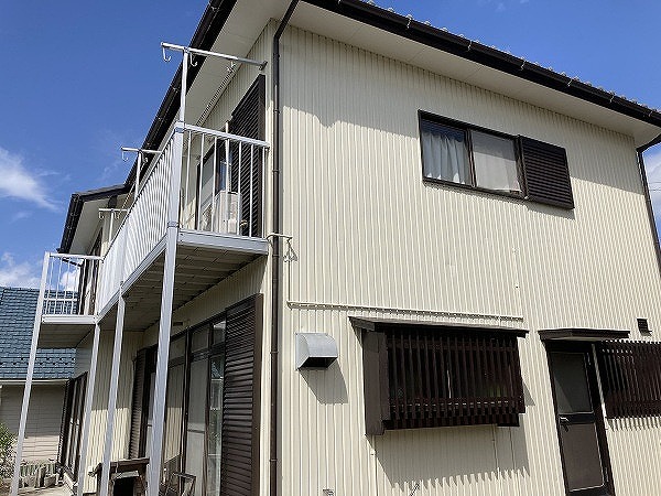 岐阜市で瓦屋根を調査、棟の漆喰剥がれと谷まわりのズレを確認した現地確認